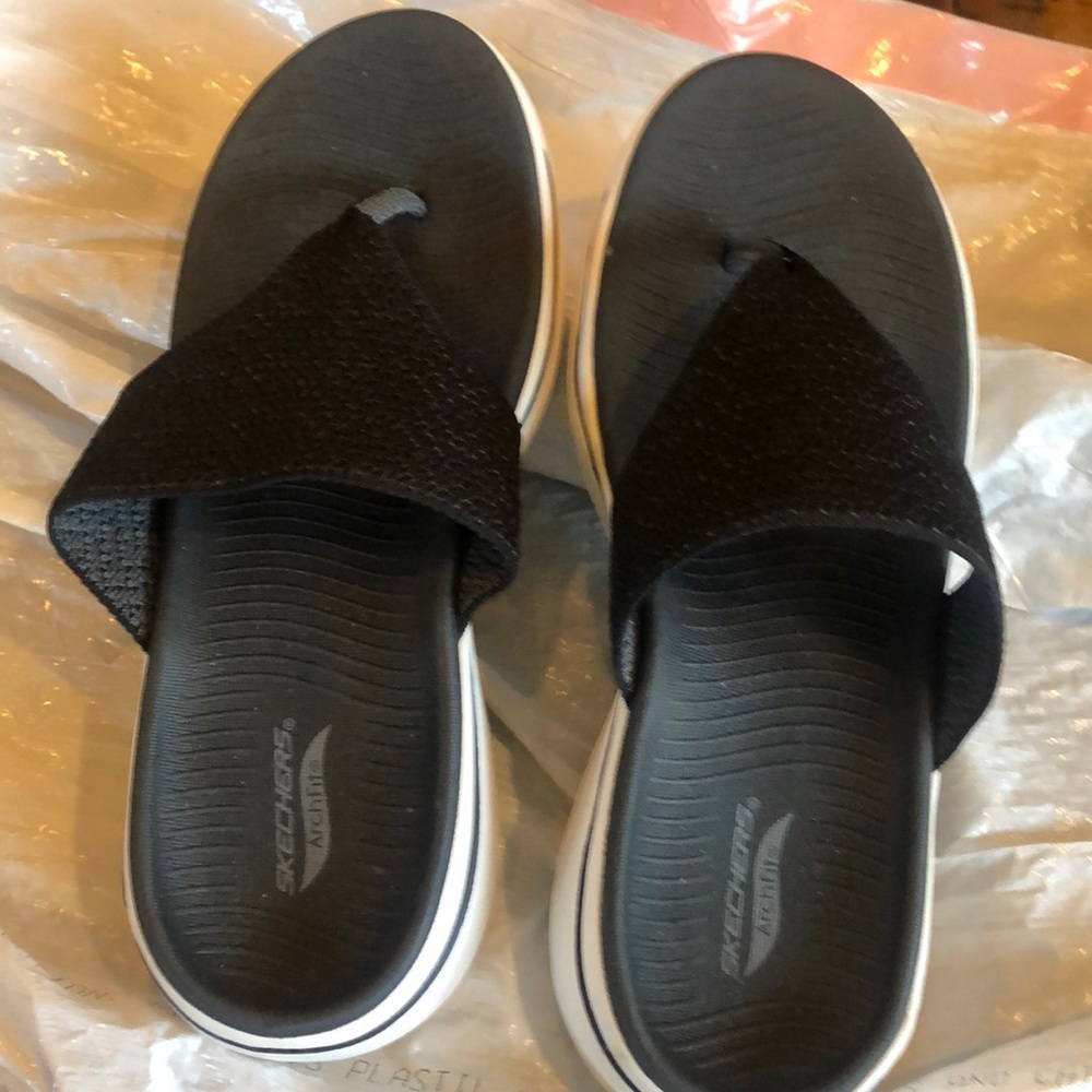 Skechers arch fit 8